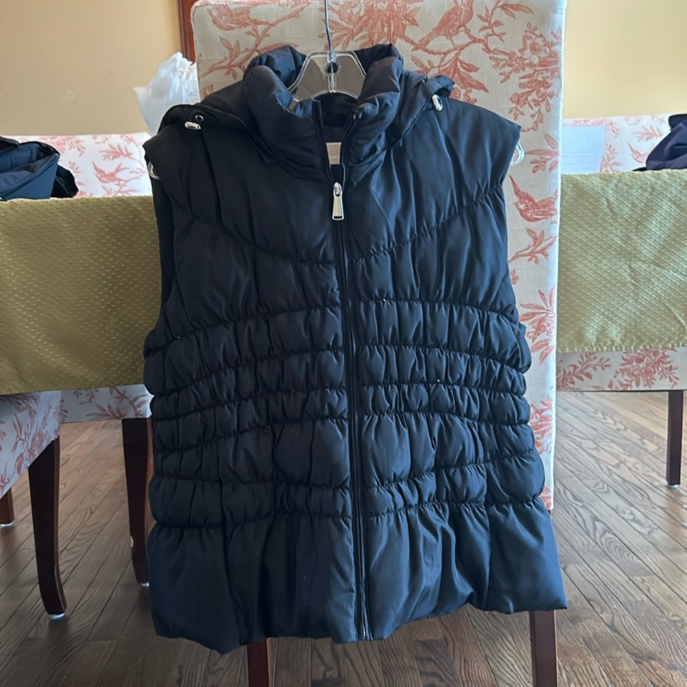 Black puffer vest with hood by Michael Kors- size XL excellent condition-